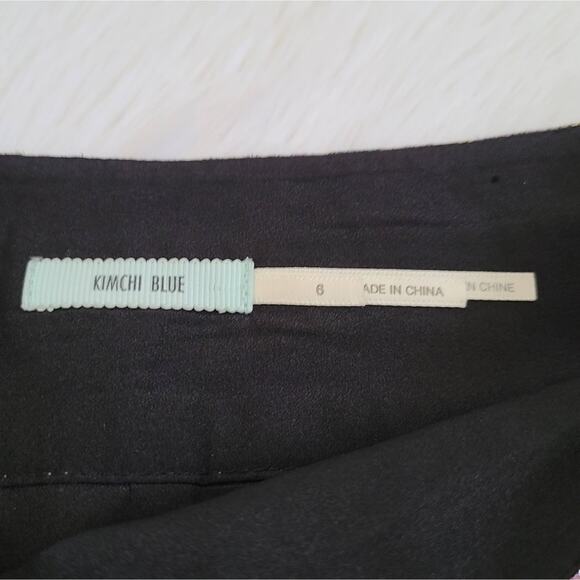 Urban Outfitters Kimchi Blue Floral Metallic Jacquard Pleated Skirt Size 6 - Picture 3 of 9